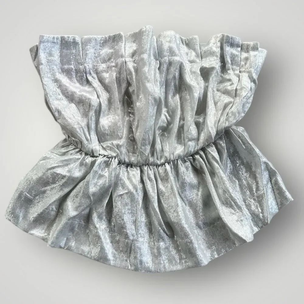 🎉5 for $45🎉 TCEC top blouse size M silver